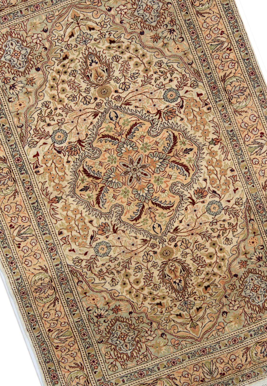 Magnificent Turkish Kayseri Silk Rug, Handmade Area Rug 107x168cm photo for sale