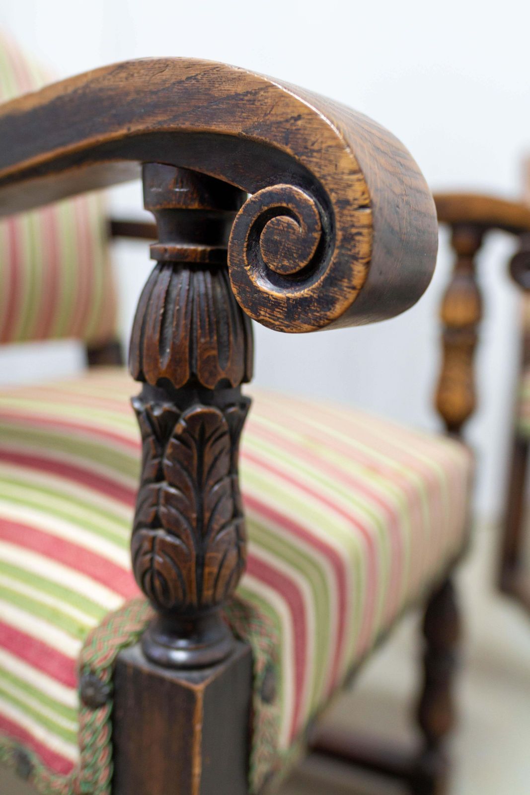 Mobilier Paire de fauteuils espagnols en châtaignier, mid-century photo
