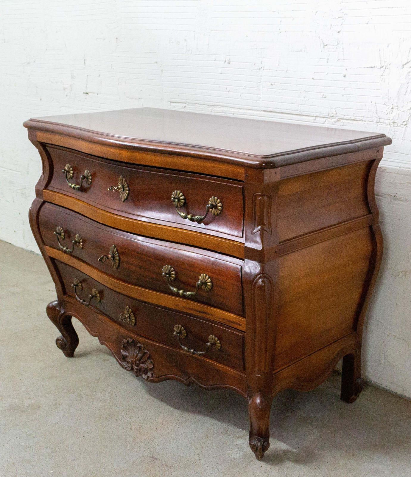 Commode de style Louis XV en iroko, mid-century photo for sale