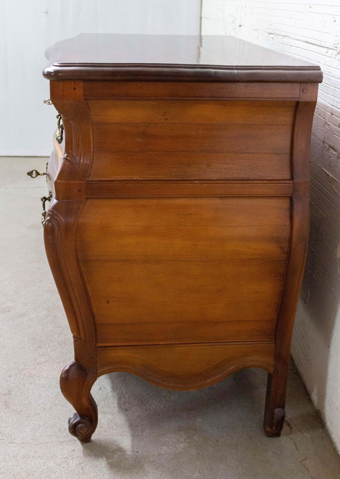 Commode de style Louis XV en iroko, mid-century photo vinterior