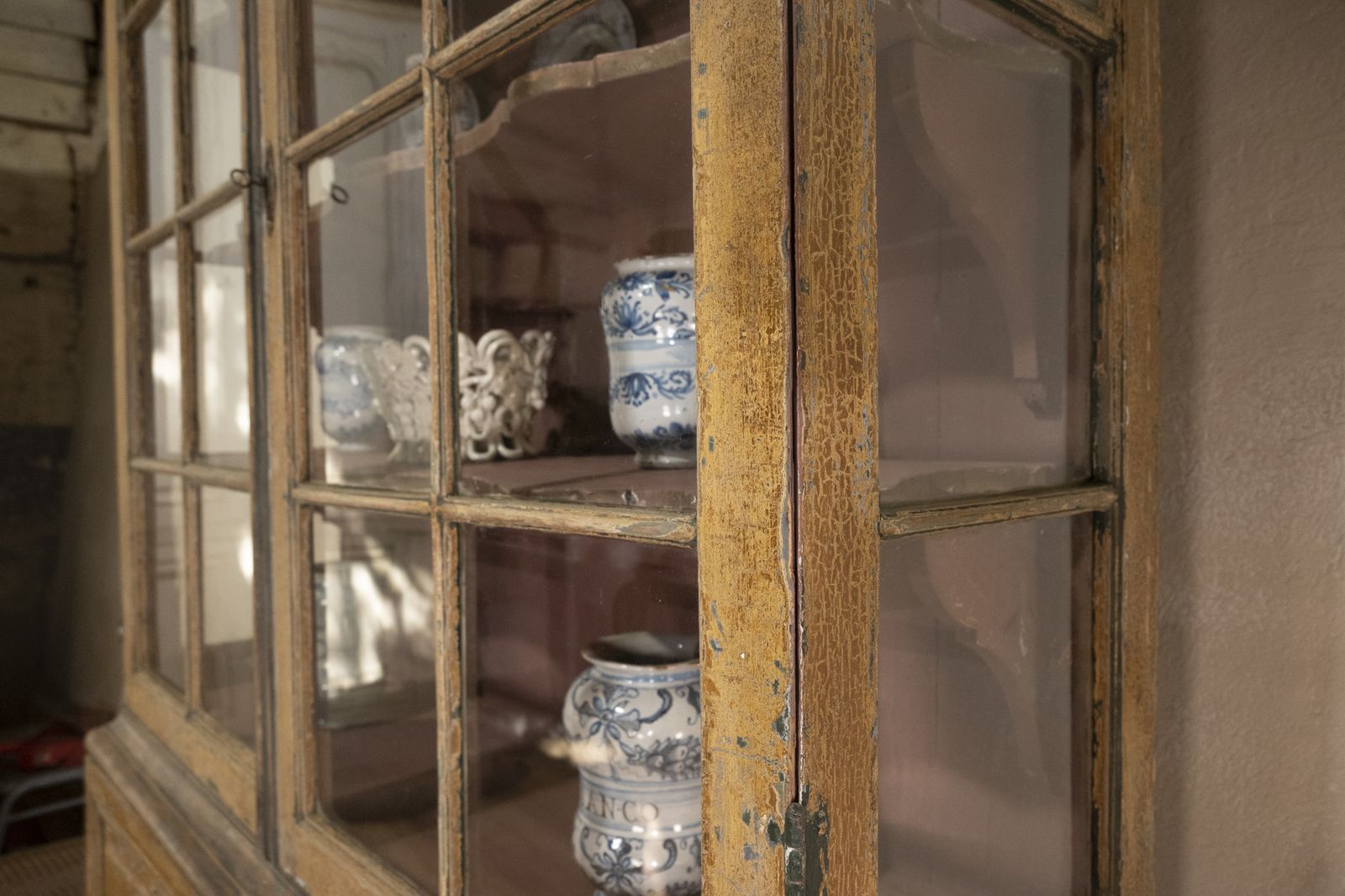 18th Century Dutch Dry Scraped Glazed Vitrine Cabinet photo vinterior