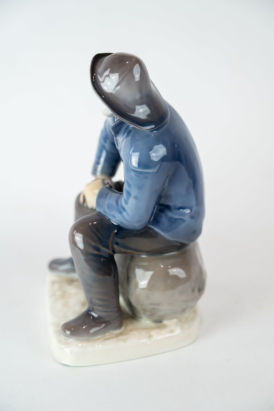 Porcelain Figure Of The Old Fisherman From Skagen, No.: 2370, By Bing And Grøndahl. photo furniture