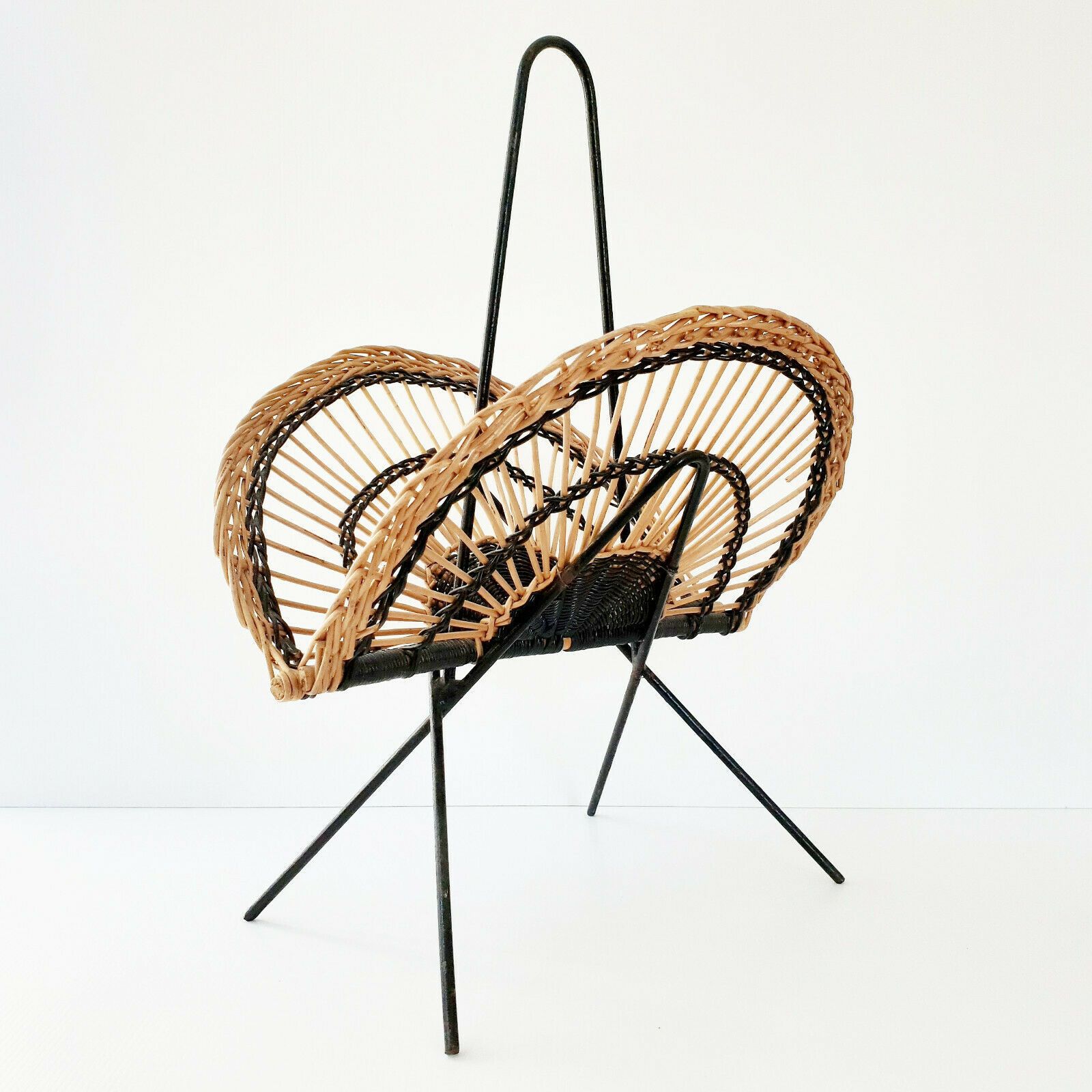 Vintage 1950's Magazine Rack In Rattan & Steel 50s 50's Rockabilly Years 50