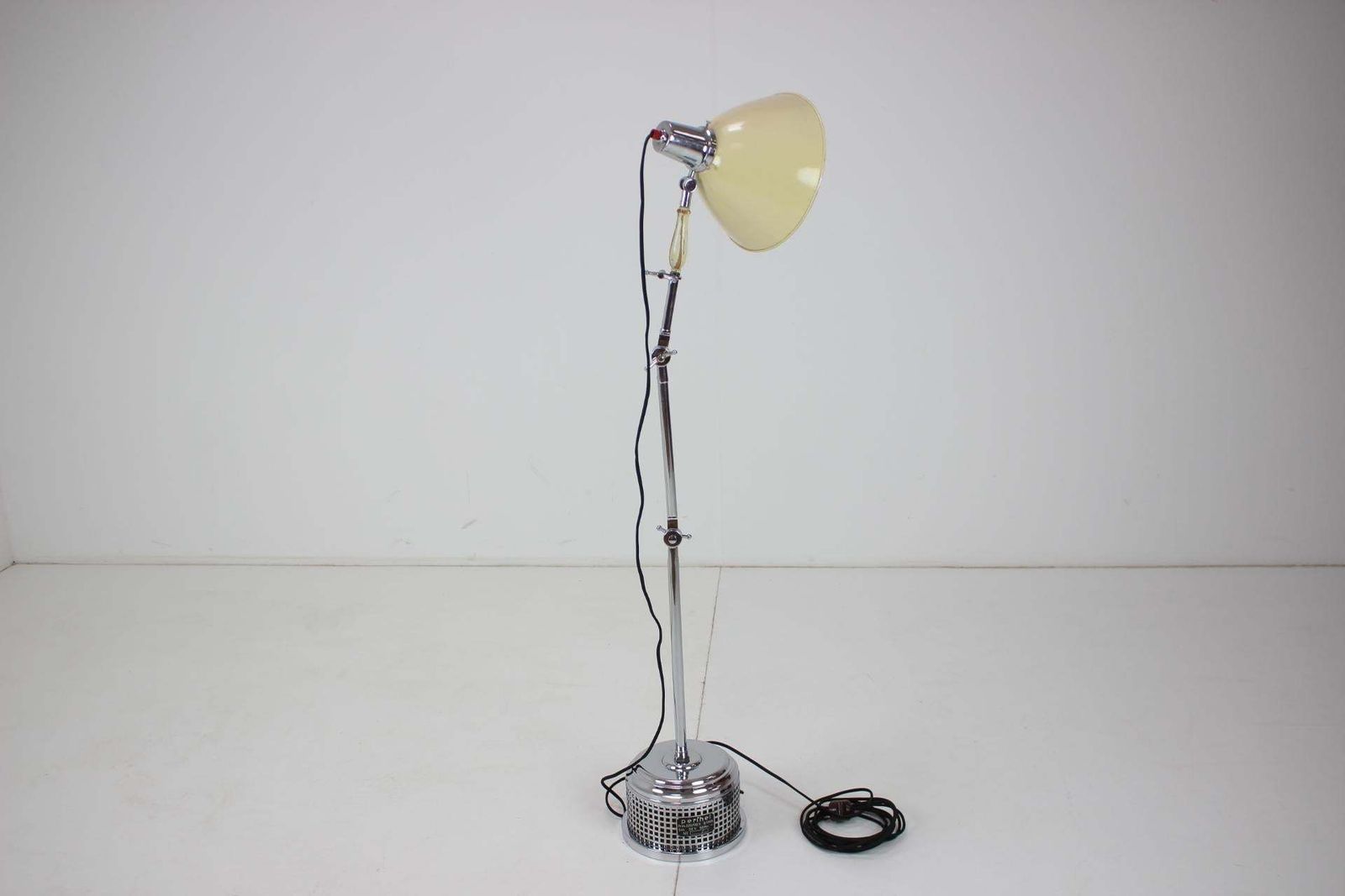 photo for sale Art Deco Verstelbare Vloer- of Tafellamp, Perihel