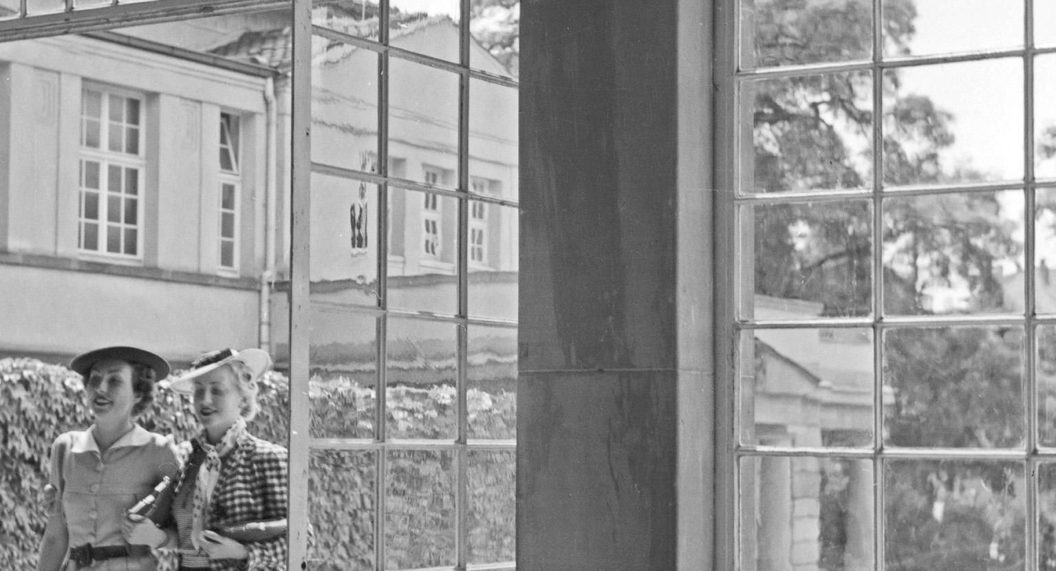 Karl Heinrich Lämmel Women Entering Spa Resort At Cannstatt, Stuttgart Germany 1935, Printed Later