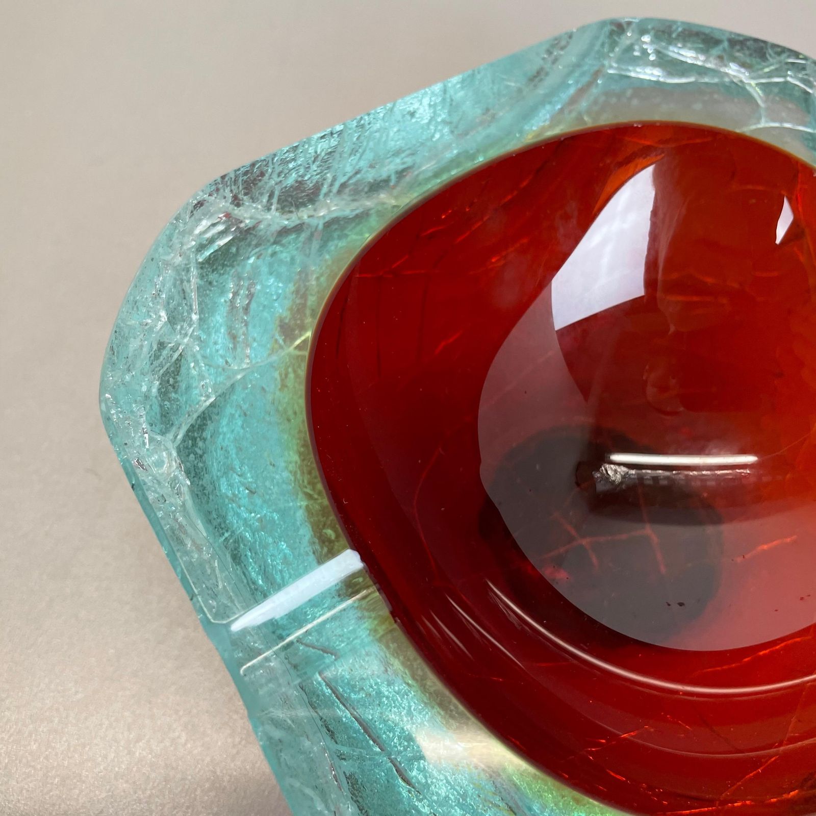 photo furniture Large Murano Glass Crack Structure Bowl Shells Ashtray Element Italy 1970s