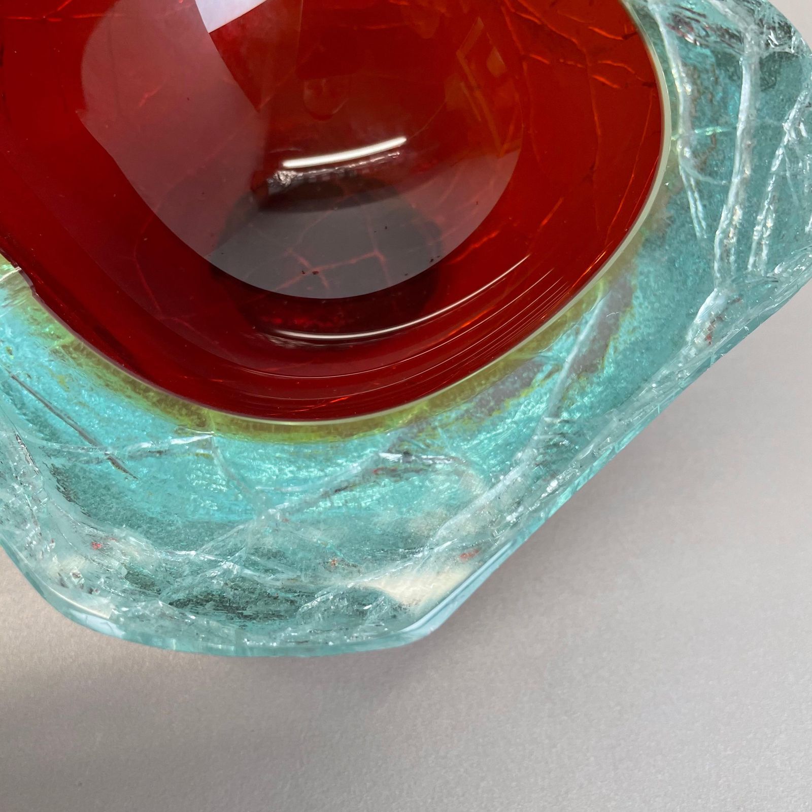 829.0 Large Murano Glass Crack Structure Bowl Shells Ashtray Element Italy 1970s photo
