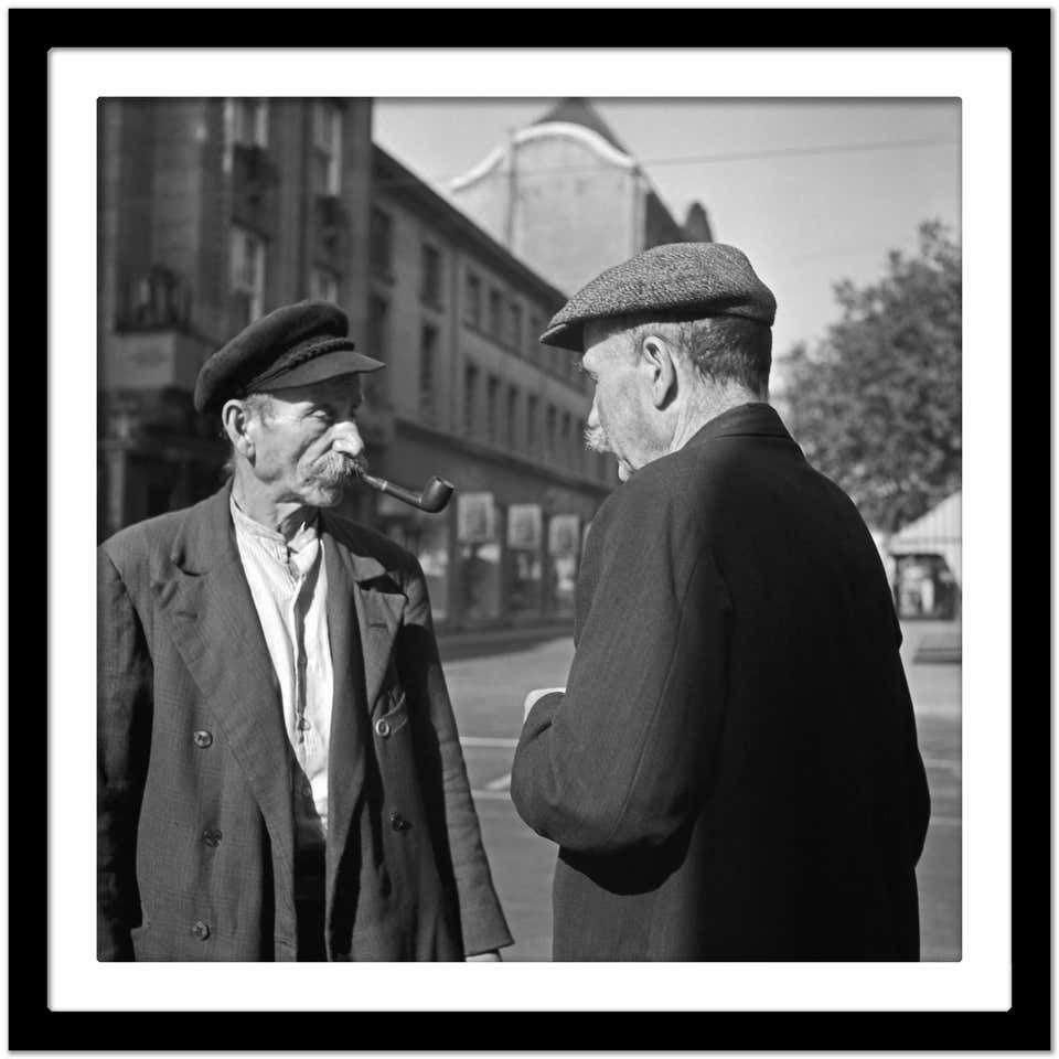Karl Heinrich Lämmel Two Elder Men Having A Chat At Duesseldorf, Germany 1937 Printed Later 1937/2021 photo Art