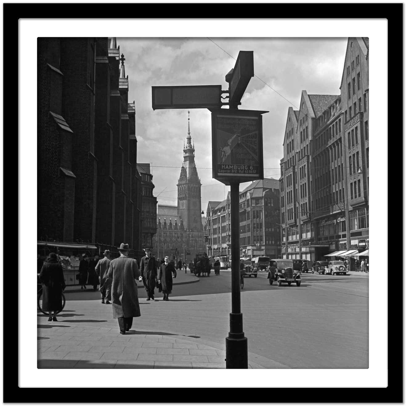 Karl Heinrich Lämmel Moenckebergstrasse Cars People City Hall, Hamburg Germany 1938 Printed Later 1938/2021 photo Art