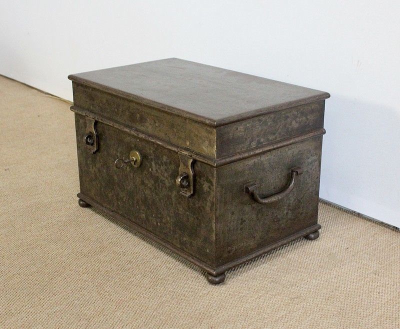 Iron Corsair Chest 18th, 1700s photo for sale