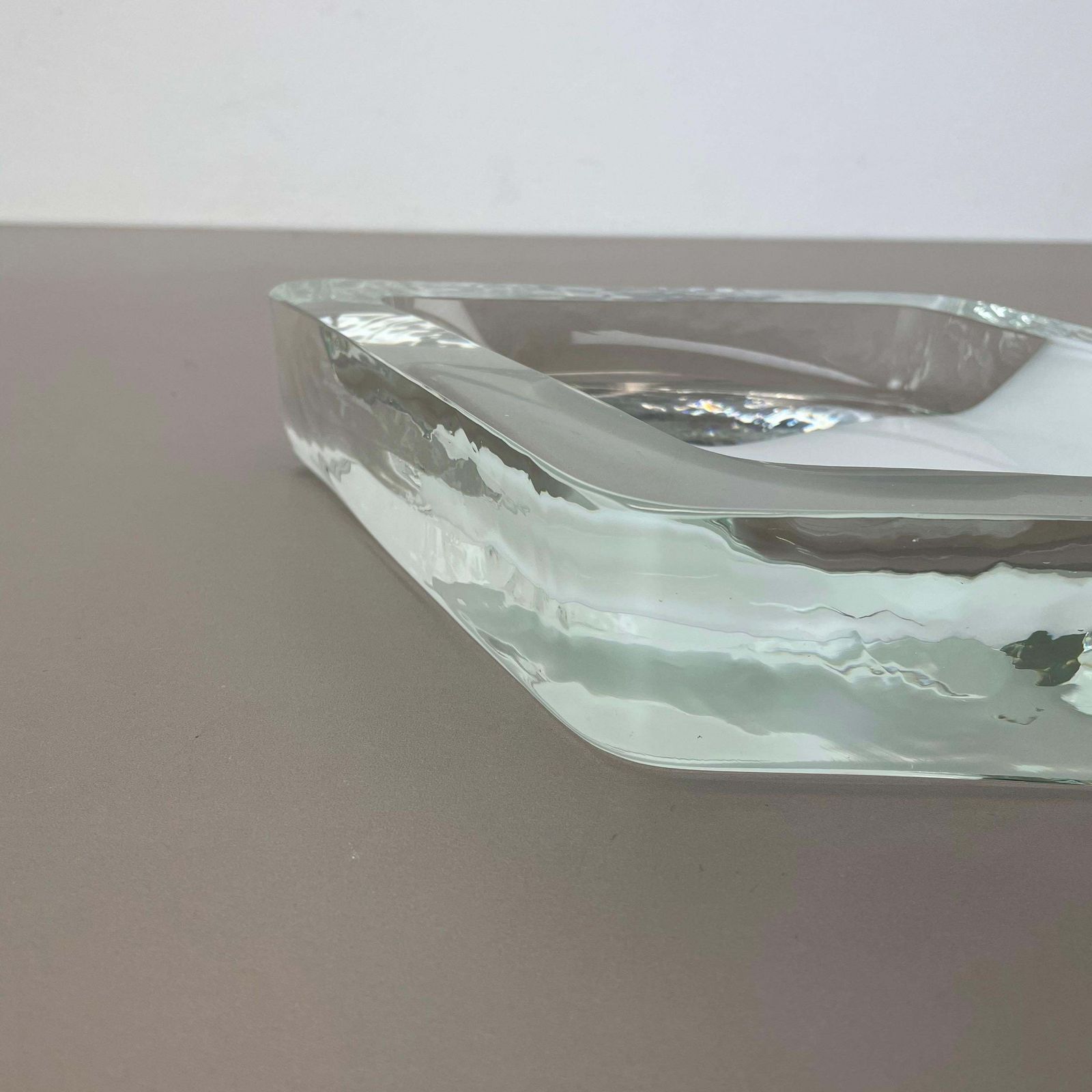 Home Decor New Old Stock 3.4kg Murano Ice Glass Shell Bowl Antonio Da Ros Cenedese, 1970 photo