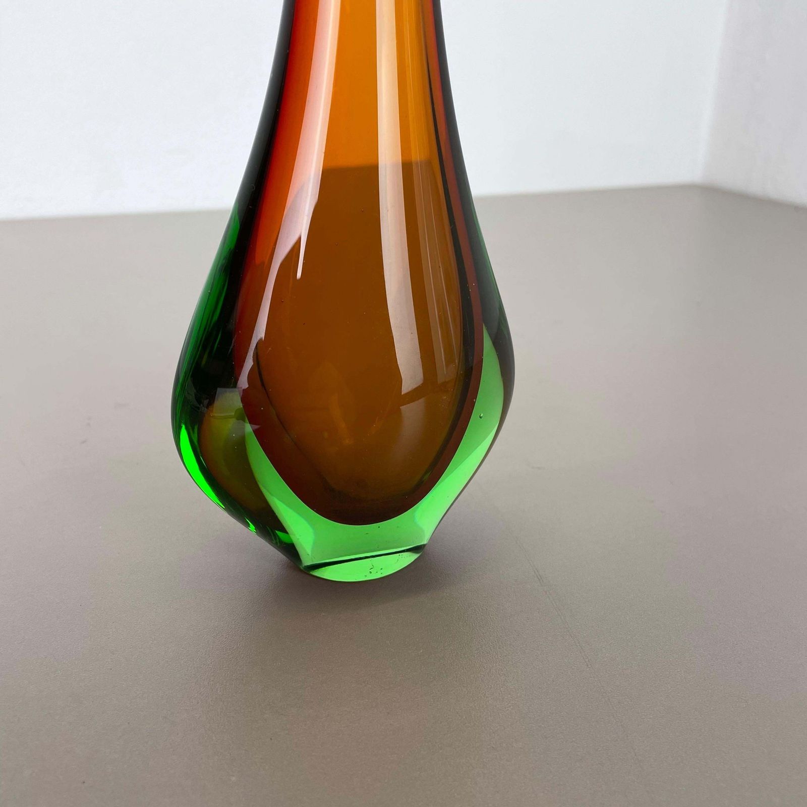 517.0 Large 1960s Murano Glass Sommerso Single Stem Vase By Flavio Poli, Italy photo