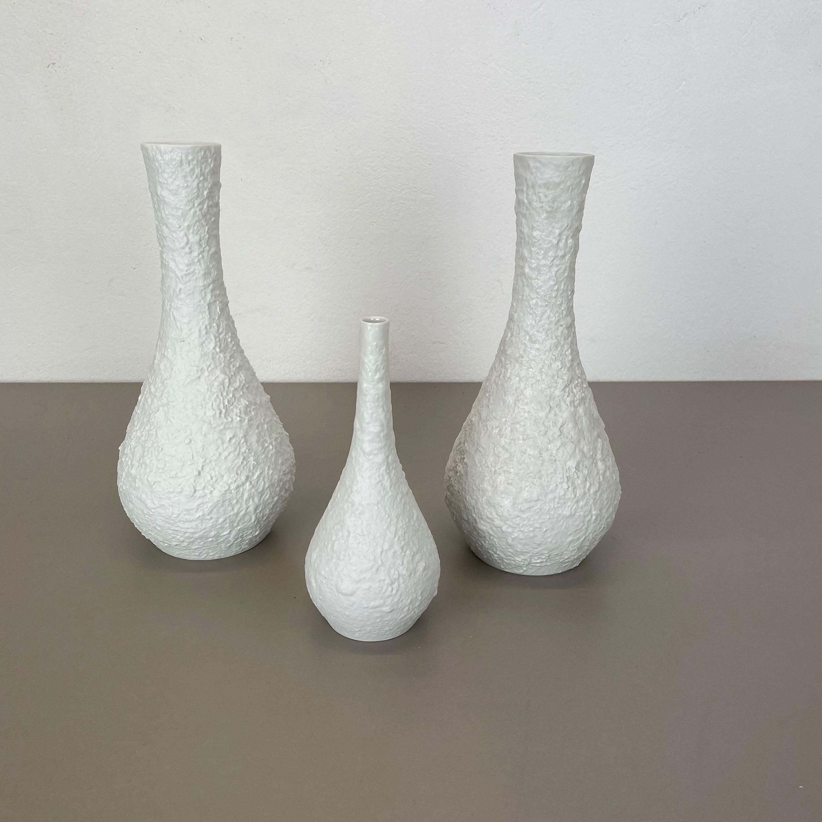 Set Of 3 Op Art Biscuit Porcelain Vases By Edelstein Bavaria, Germany, 1970s photo Home Decor