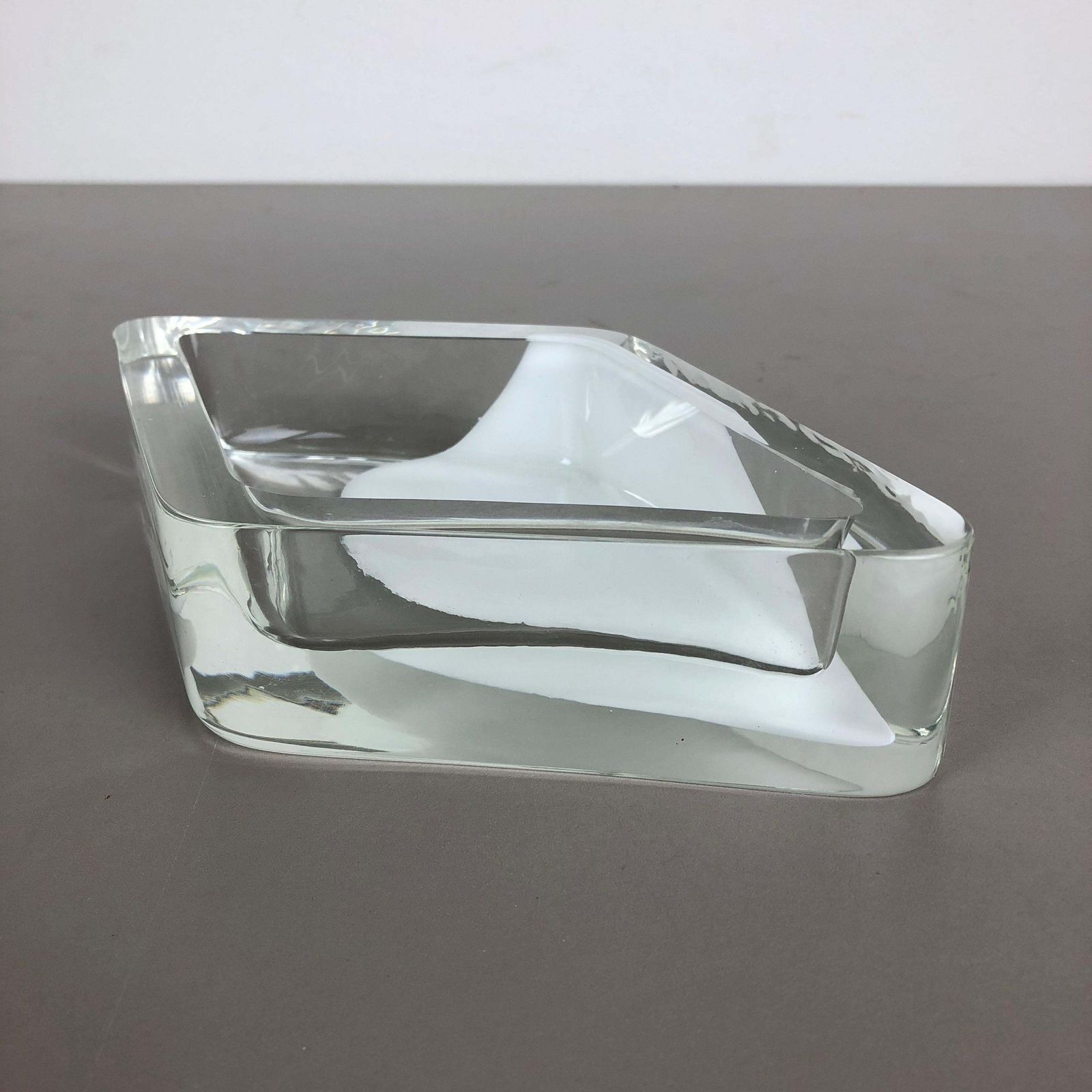photo vinterior New Old Stock, Murano Glass Shell Bowl, Antonio Da Ros, Cenedese, 1970