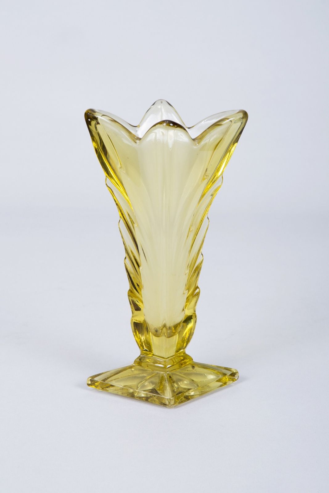 photo vinterior Glass Pink Yellow And Orange Vases Made In Bohemia, Original Condition. Art Deco