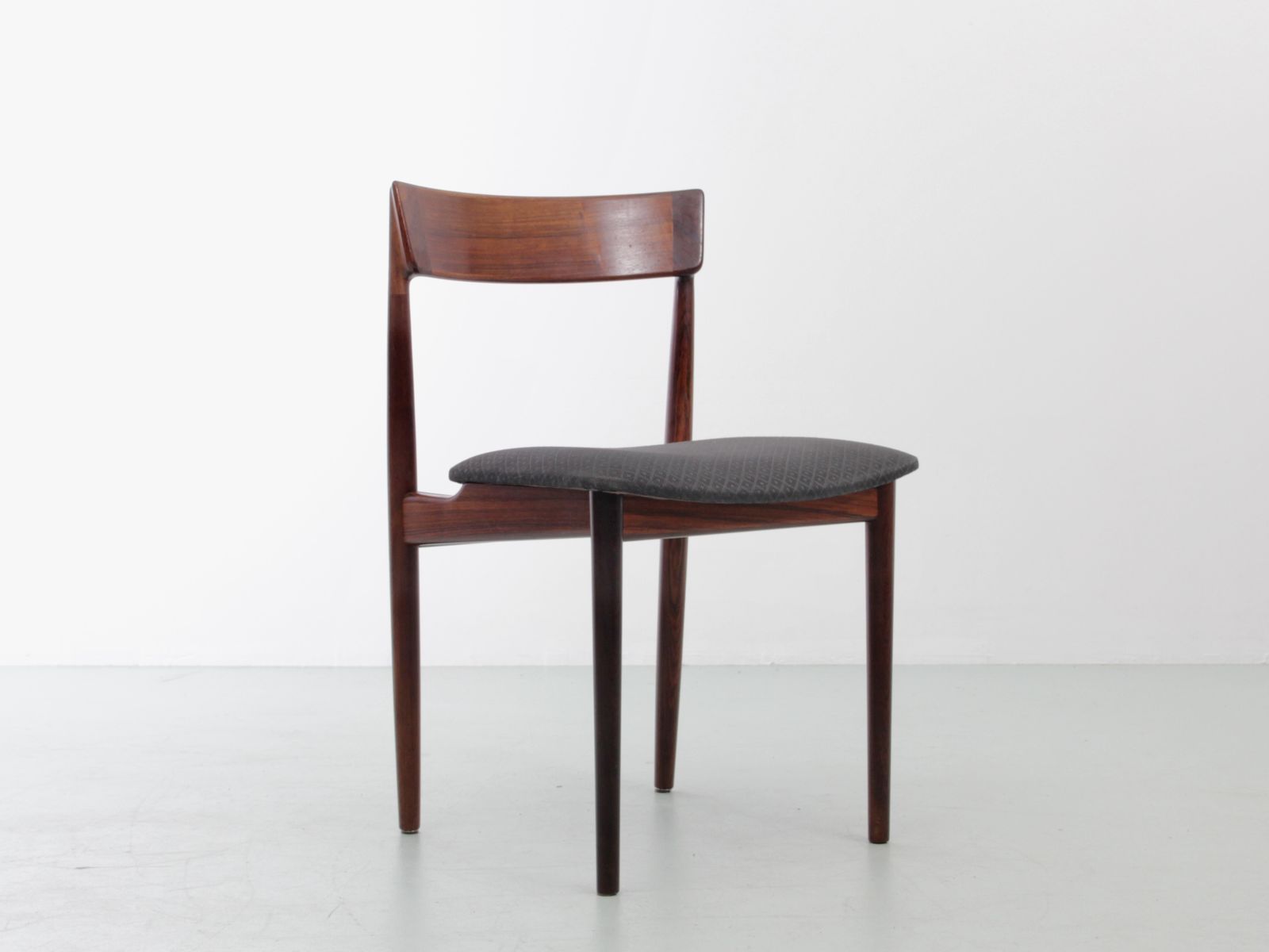 photo furniture Mid Century  Modern Scandinavian Set Of 4 Chairs In Teak By Harry Rosengren Hansen