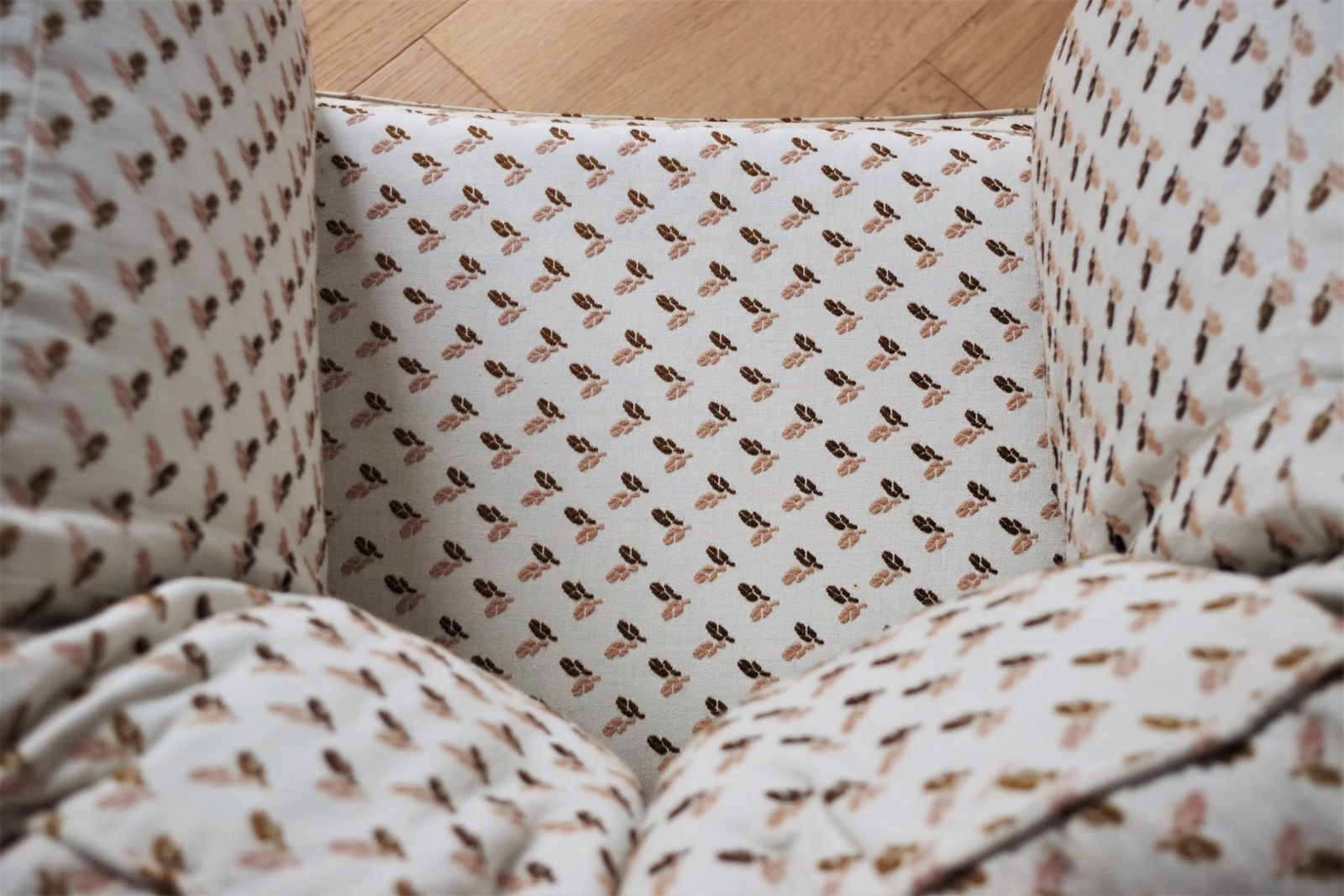 photo for sale Armchairs And Coffee Table In The Style Of B&B Italia, 1970s, Set Of 4