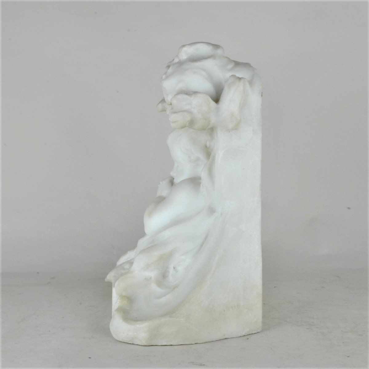 E Fortiny, Baby In Marble, End Of The 19th / Beginning Of The 20th Century photo for sale