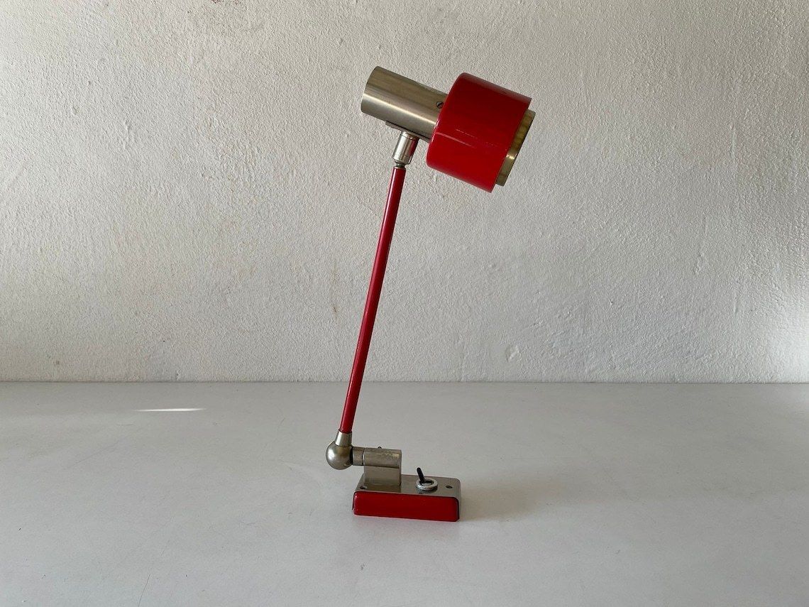 Excellent Rare Red Metalic Grey Wall Lamp   Adjustable Shade And Arm By Stilnovo, 1970s, Italy
