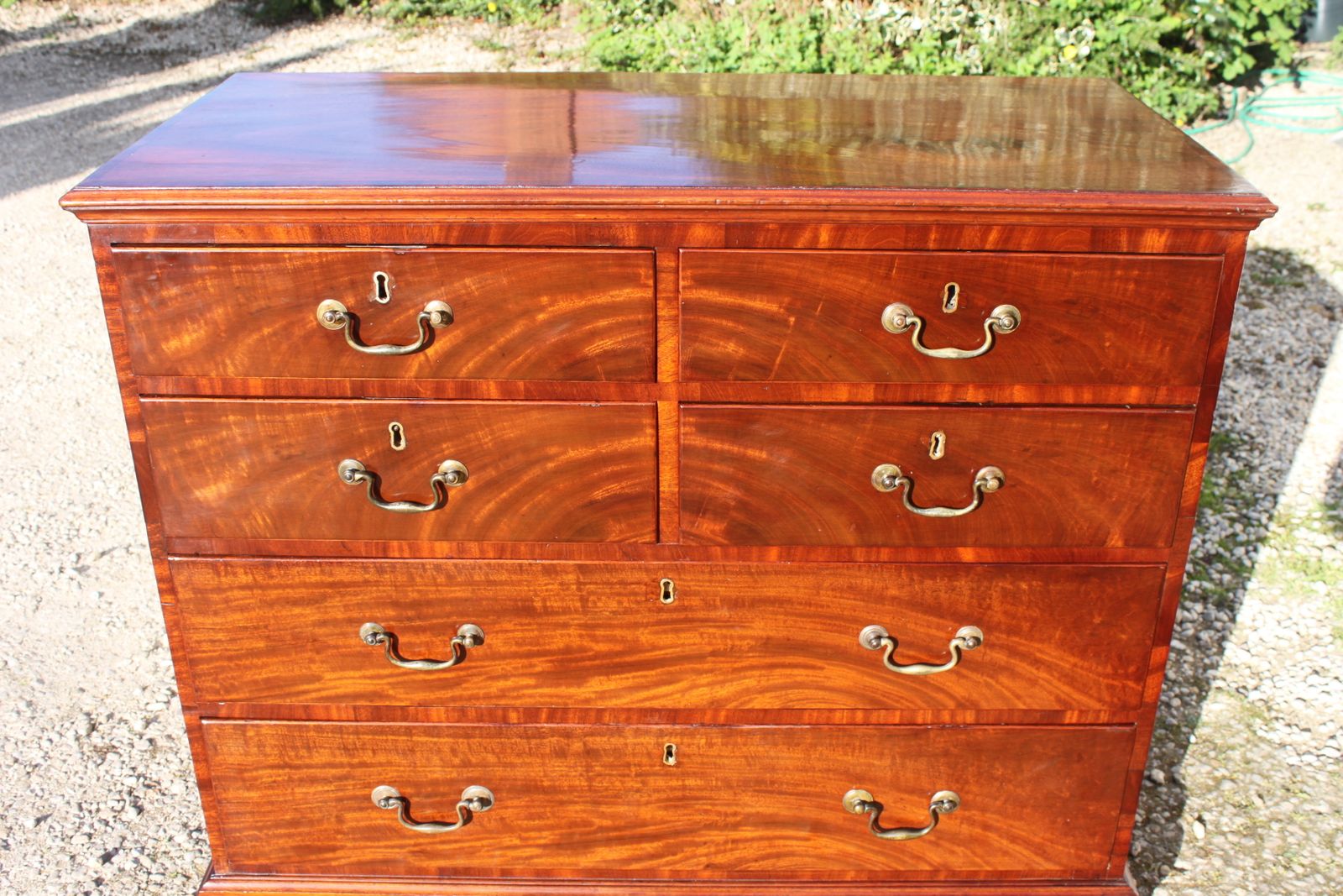 A Fine Mahogany George III Period Chest Of Drawers photo furniture