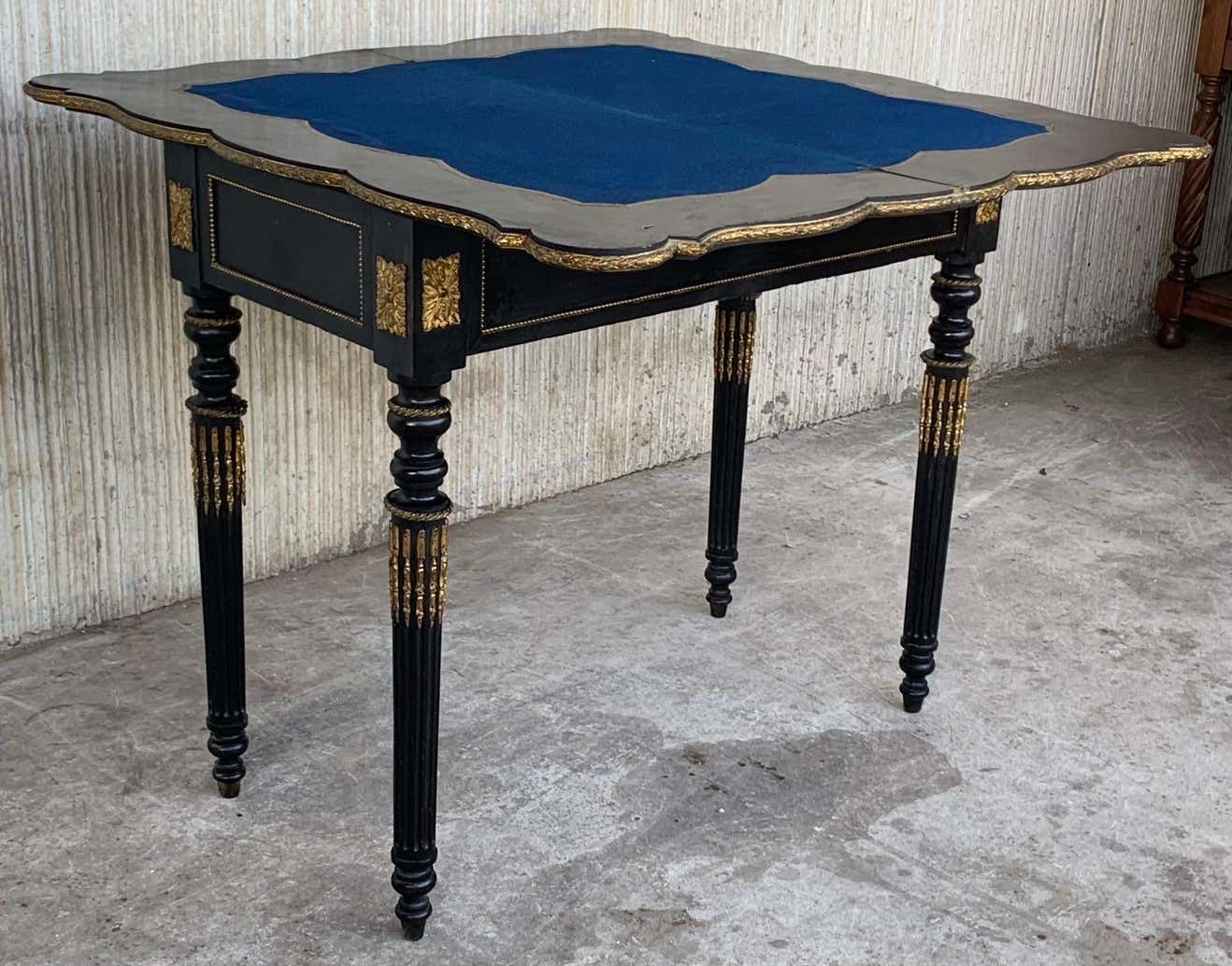 Table de jeu pliante française ébonisée, montures en bronze, XIXe siècle photo buy