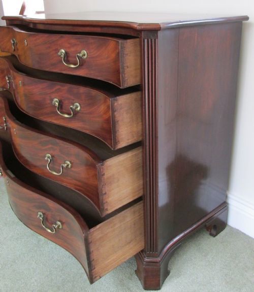 photo furniture Fine Serpentine Mahogany Chest Of Drawers