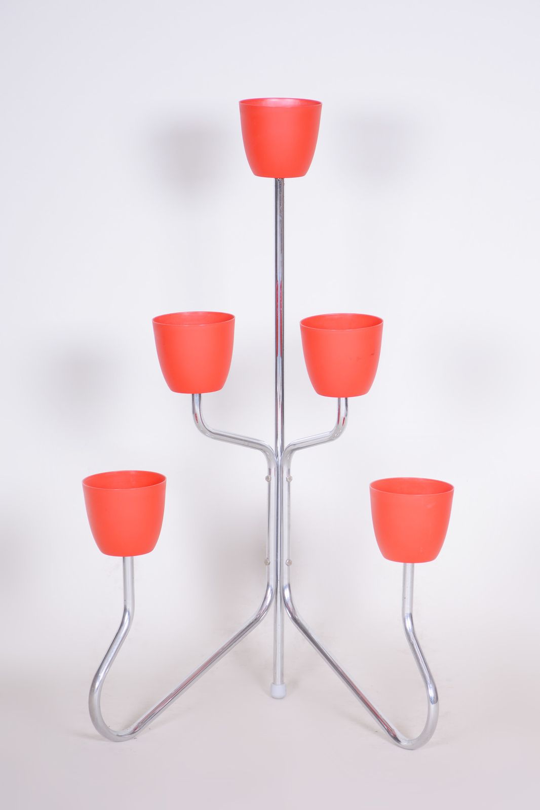 Czech Bauhaus Chrome Flower Stand Made Out Of Chrome Plated Steel, 1950s photo vinterior