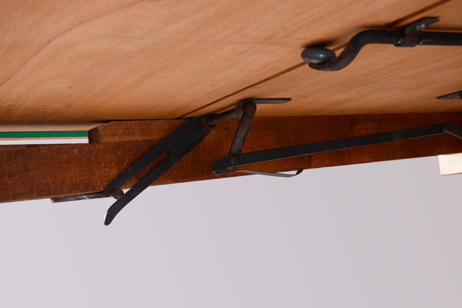 19th Century Extendable Table, Made In France, Fully Restored Mahogany. Empire photo vinterior