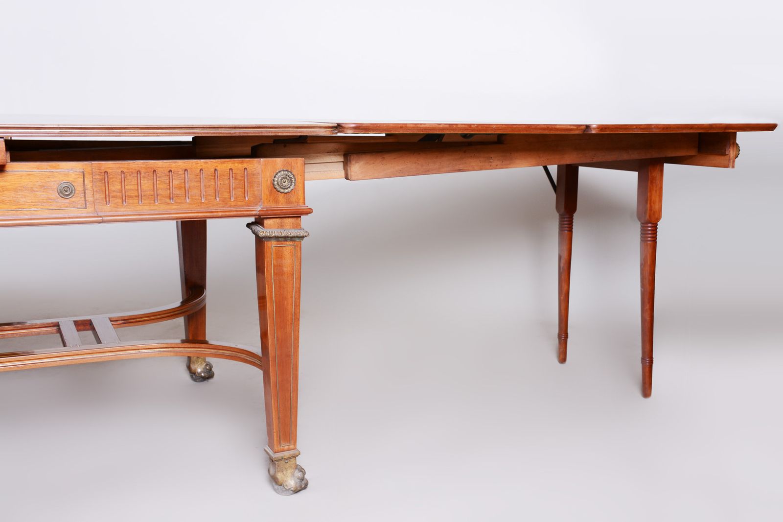 photo vinterior 19th Century Extendable Table, Made In France, Fully Restored Mahogany. Empire