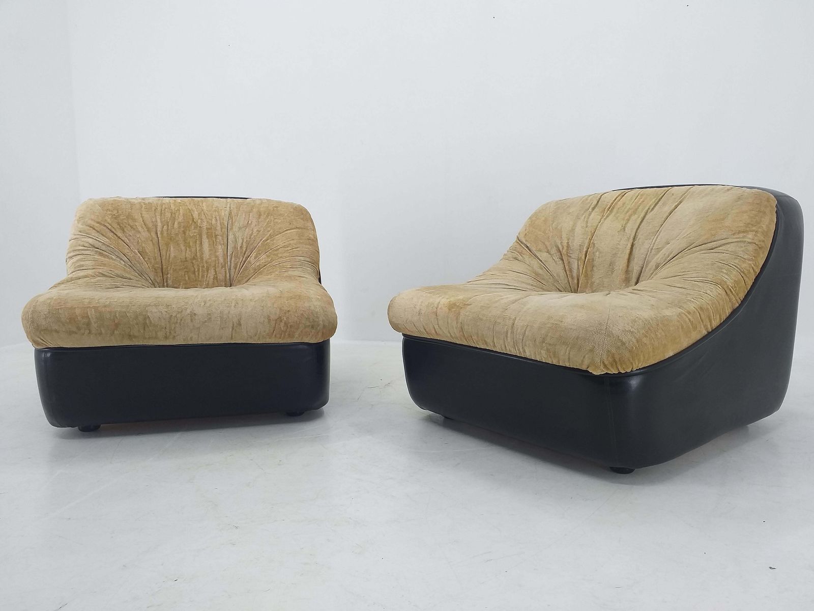 Pair Of Midcentury Lounge Chairs, Italy, 1970s. photo for sale