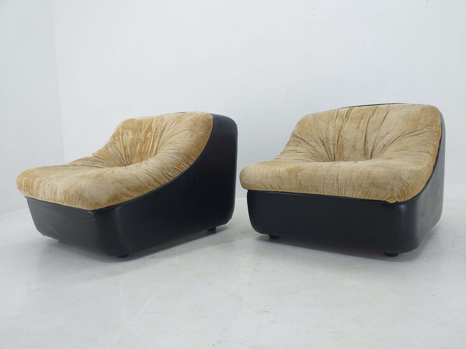 Furniture Pair Of Midcentury Lounge Chairs, Italy, 1970s. photo