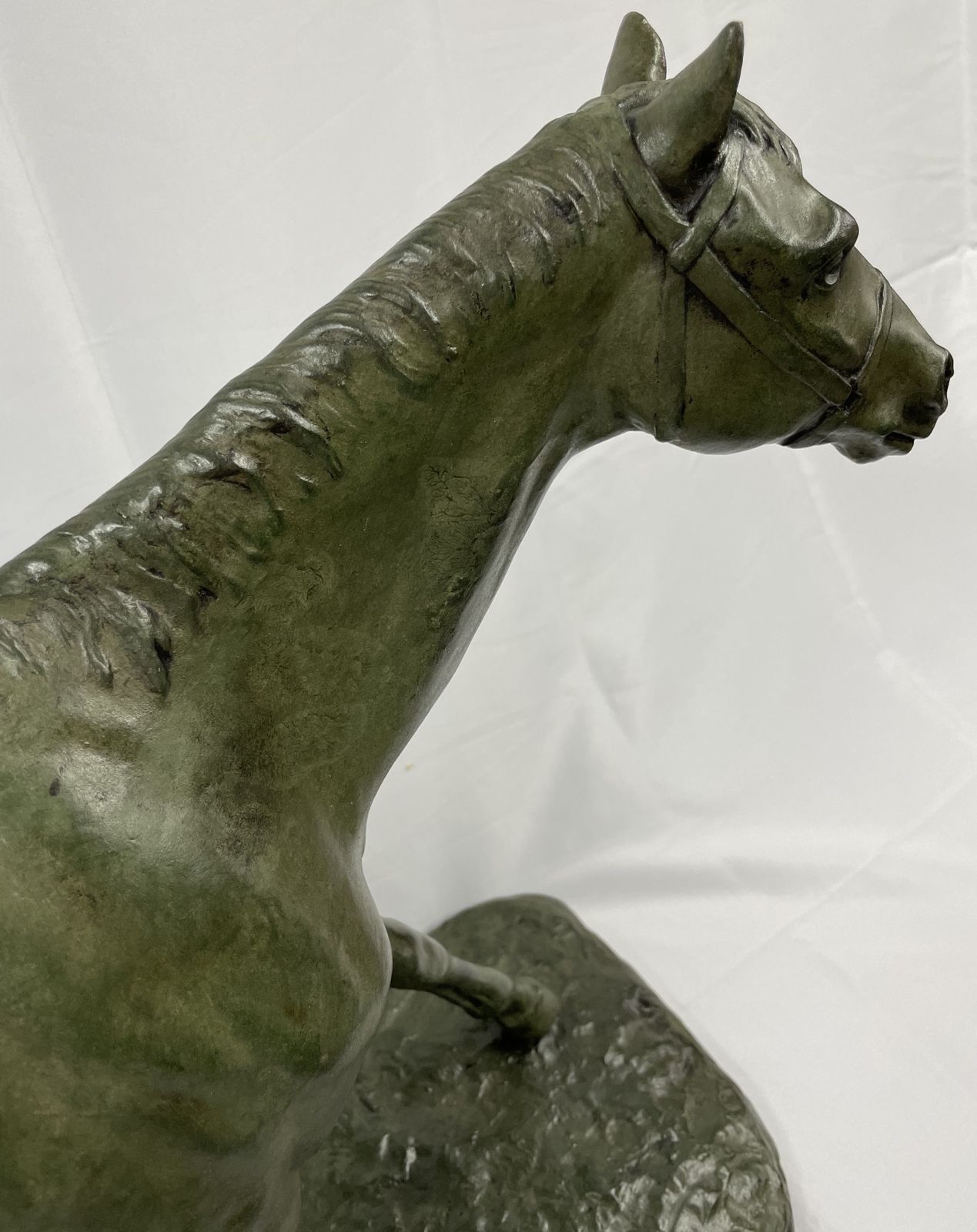 Horse Walking In Bronze With Green Patina. Signed On The Base M.De Mathelin 1900 photo Art