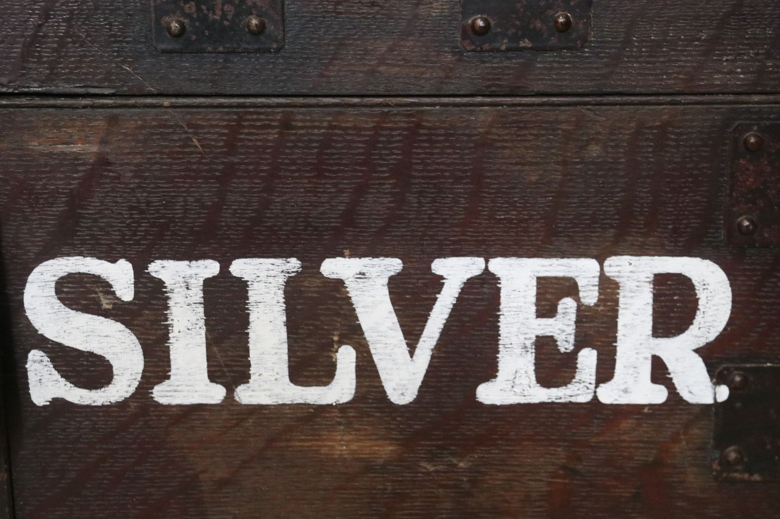 photo buy A Truly Original & Rare Early Silver Chest By The Very Well Renowned London Based Silversmiths Elkington & Co.