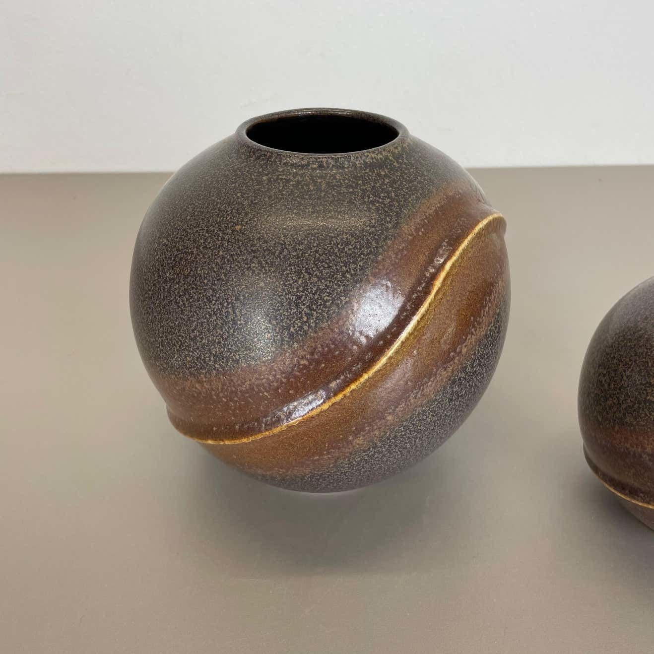 Set Of 2 Rare Ceramic Pottery "Orion" Vases By Dümler And