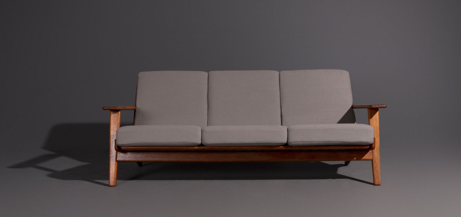 Hans J. Wegner Ge290 3 Zitsbank photo Meubels