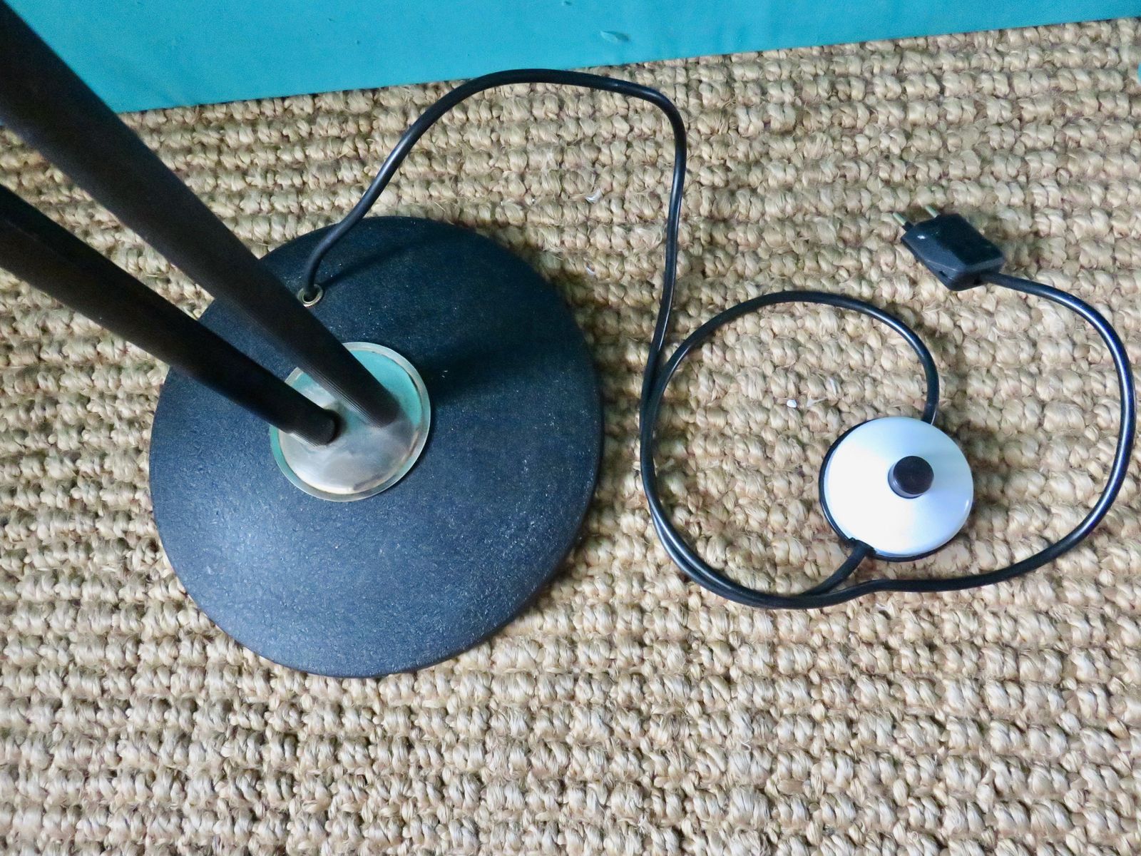 Modernist Floor Lamp In Brass And Black Steel. France 1950 photo Lighting