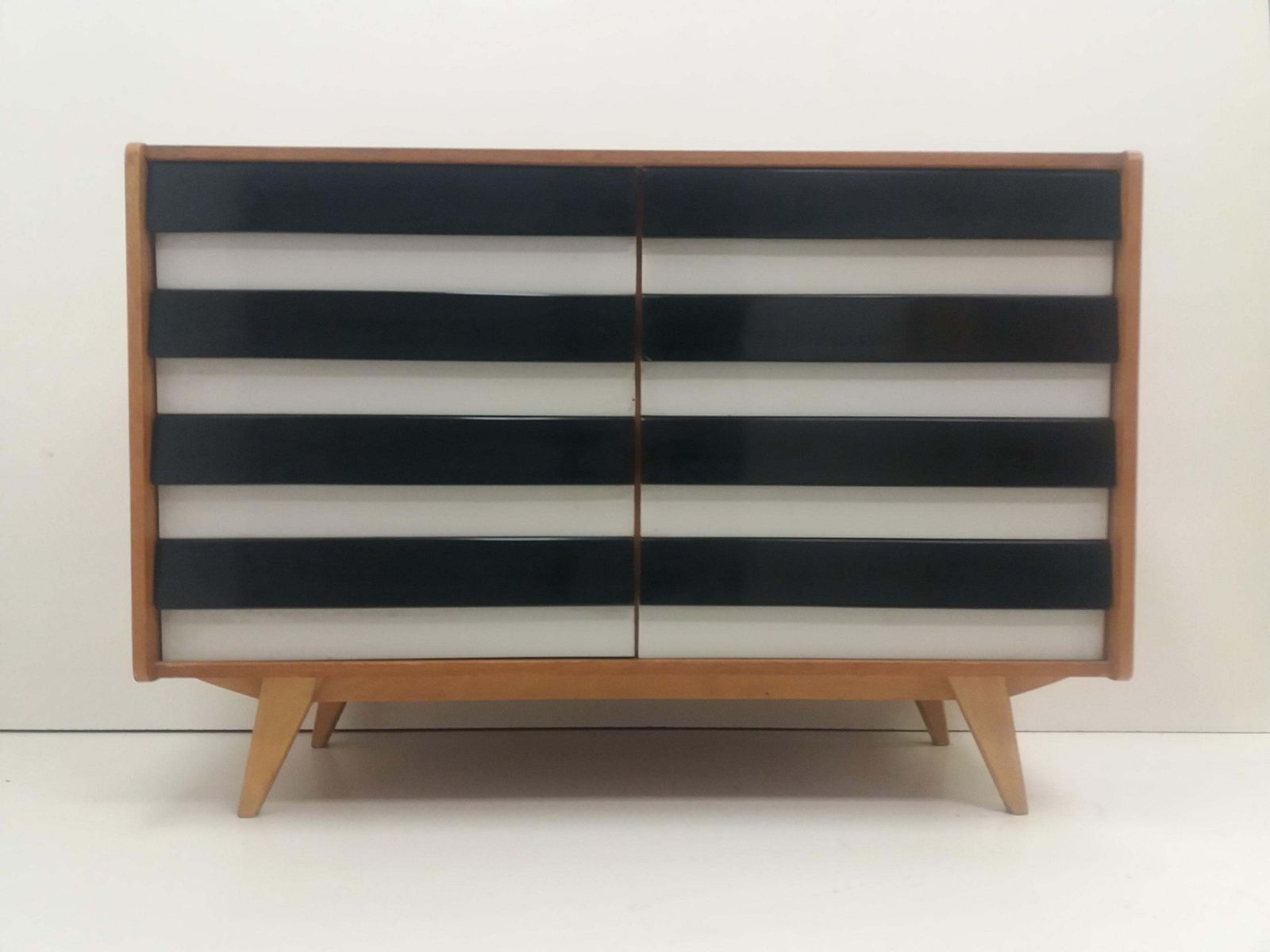1583.0 1960 Jiří Jiroutek Retro Chest Of Drawers Jiroutek Czechoslovakia photo
