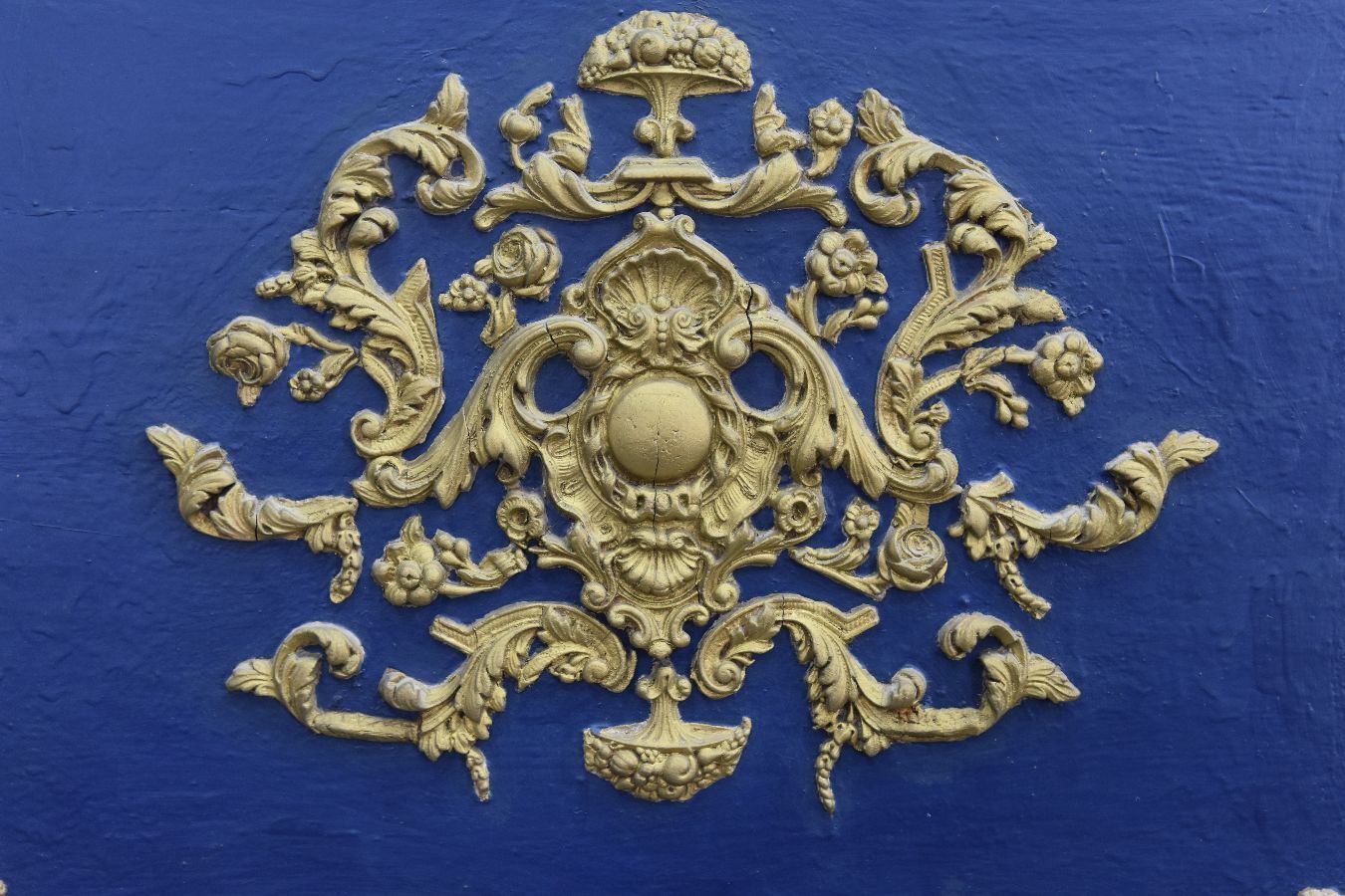 Louis XVI Style 19th Century Trumeau In Wood And Royal Blue Lacquered Stucco photo for sale