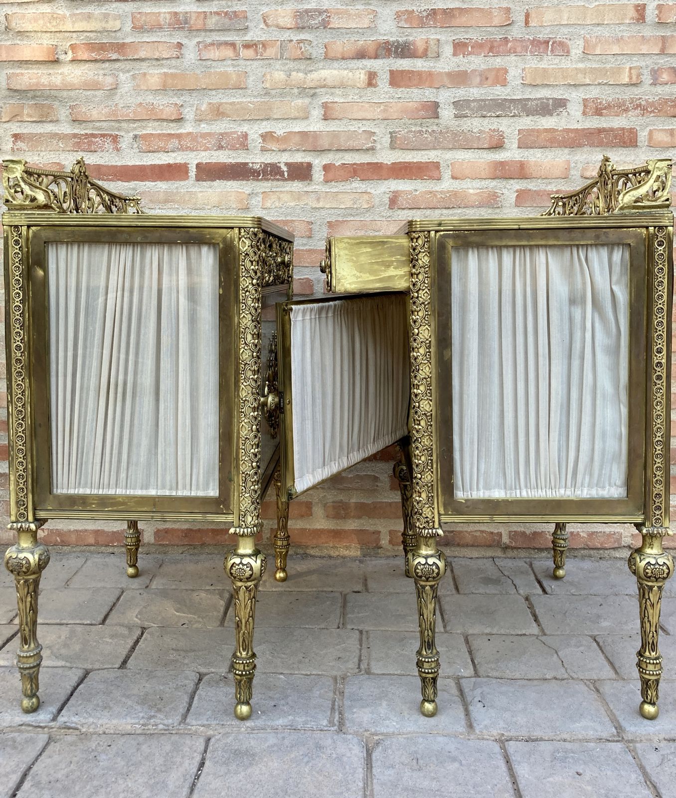 Furniture Pair Of 19th Century Belle époque French Bronze Vitrine Nightstands With Glass Doors And Brass Drawers photo