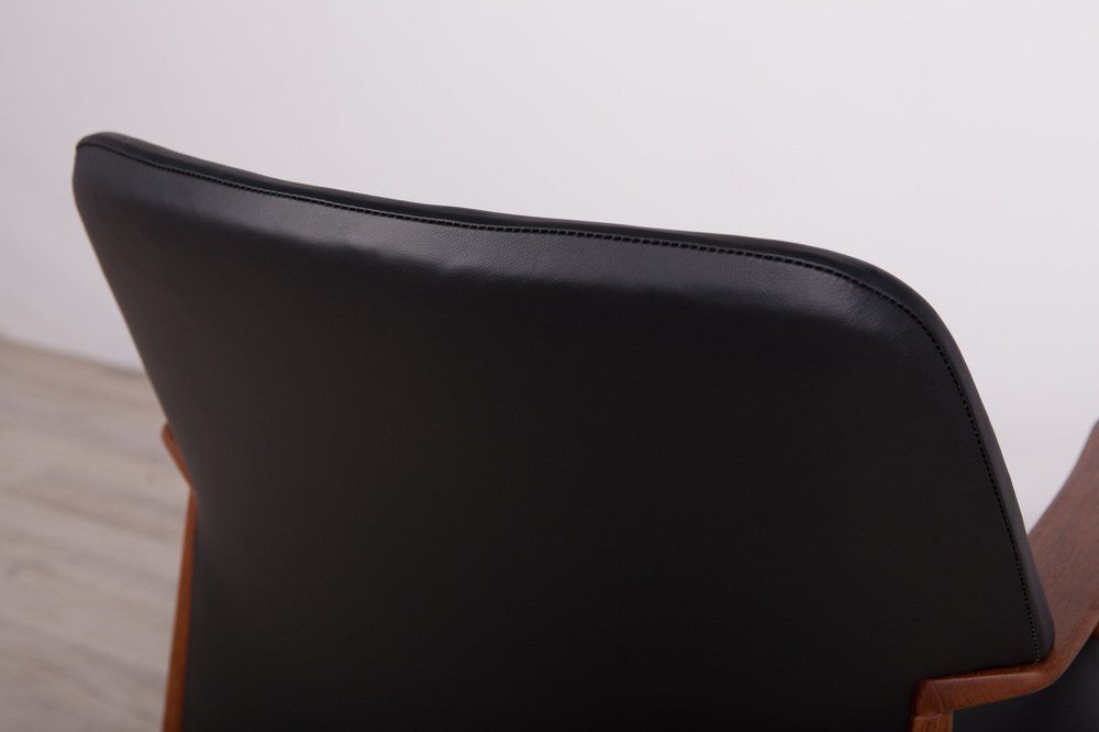 photo vinterior Mid Century Armchair By A. B. Madsen & E. Larsen For Fritz Hansen, 1950s