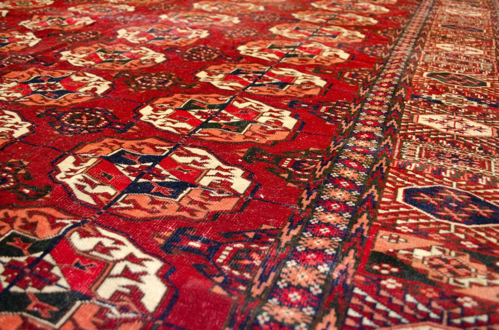 Antique Turkmen Carpet 286x202cm photo furniture