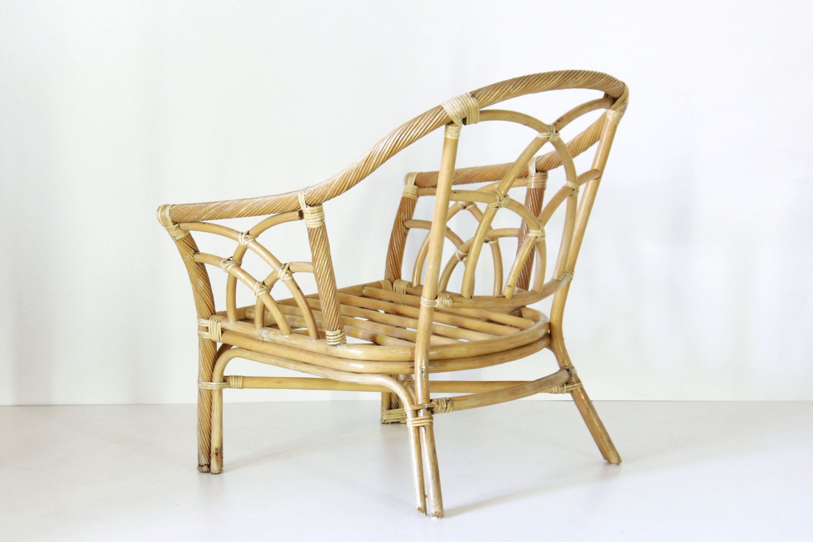 1970s Bamboo Vintahe Armchair, Vintage photo vinterior
