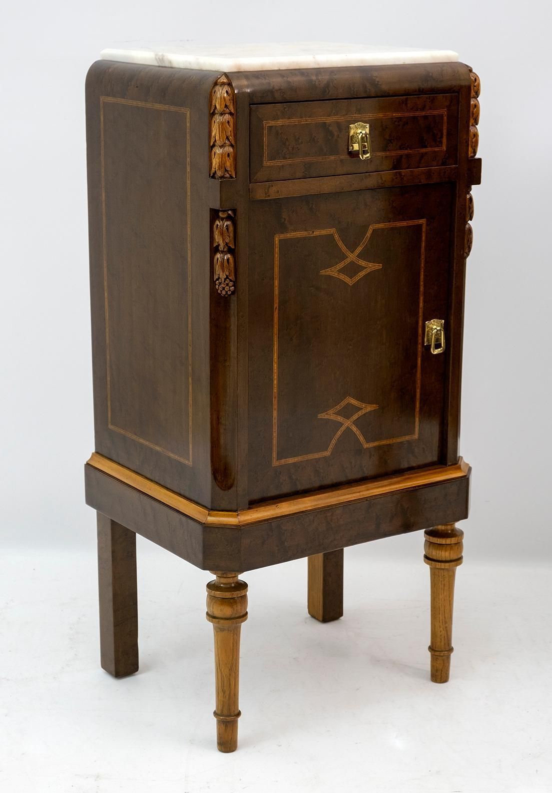 photo vintage Liberty Italian Thuja Briar And Pink Portugal Marble Twobedside Tables And Chest