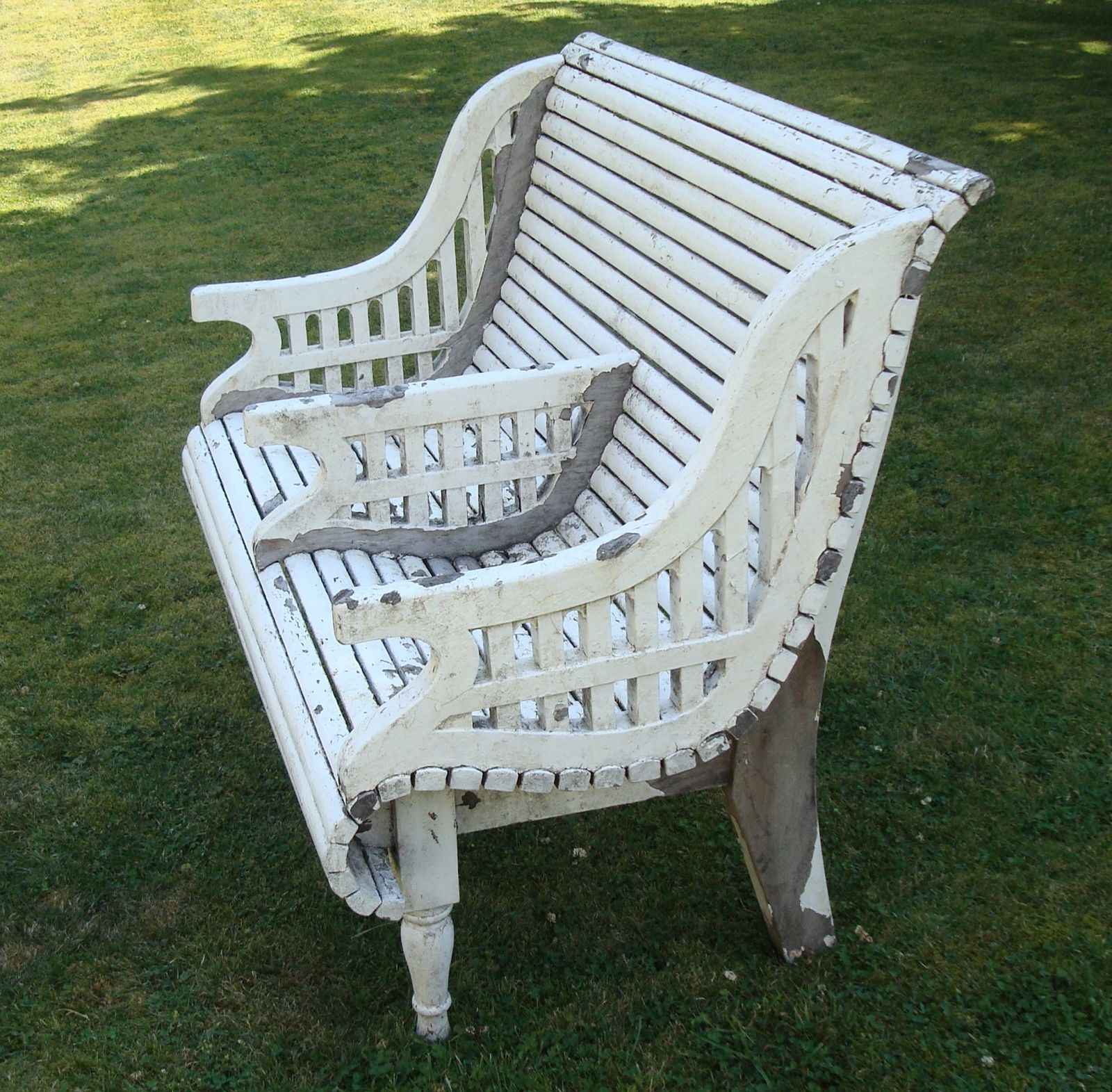 C20th Stylish Teak Garden Seat photo vinterior