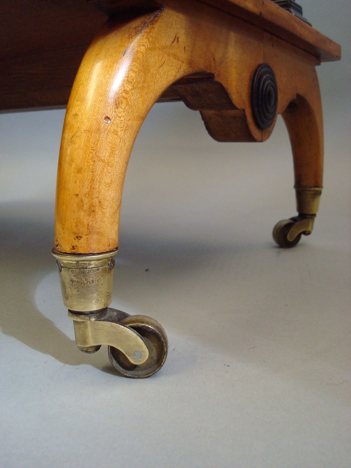 photo furniture Regency Matched Pair Of Maple Etageres