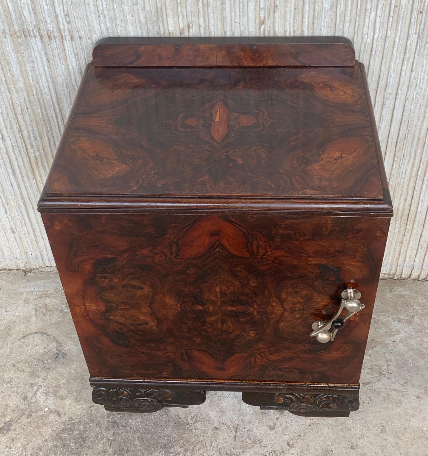 Paire de cabinets de chevet Art déco, piétement ébénisé sculpté photo 2926.0