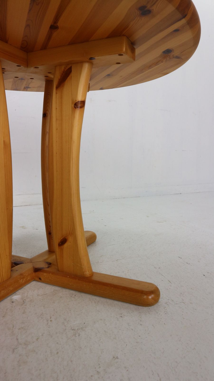 Round Solid Pinewood Dinning Table, 1970's Denmark photo vintage