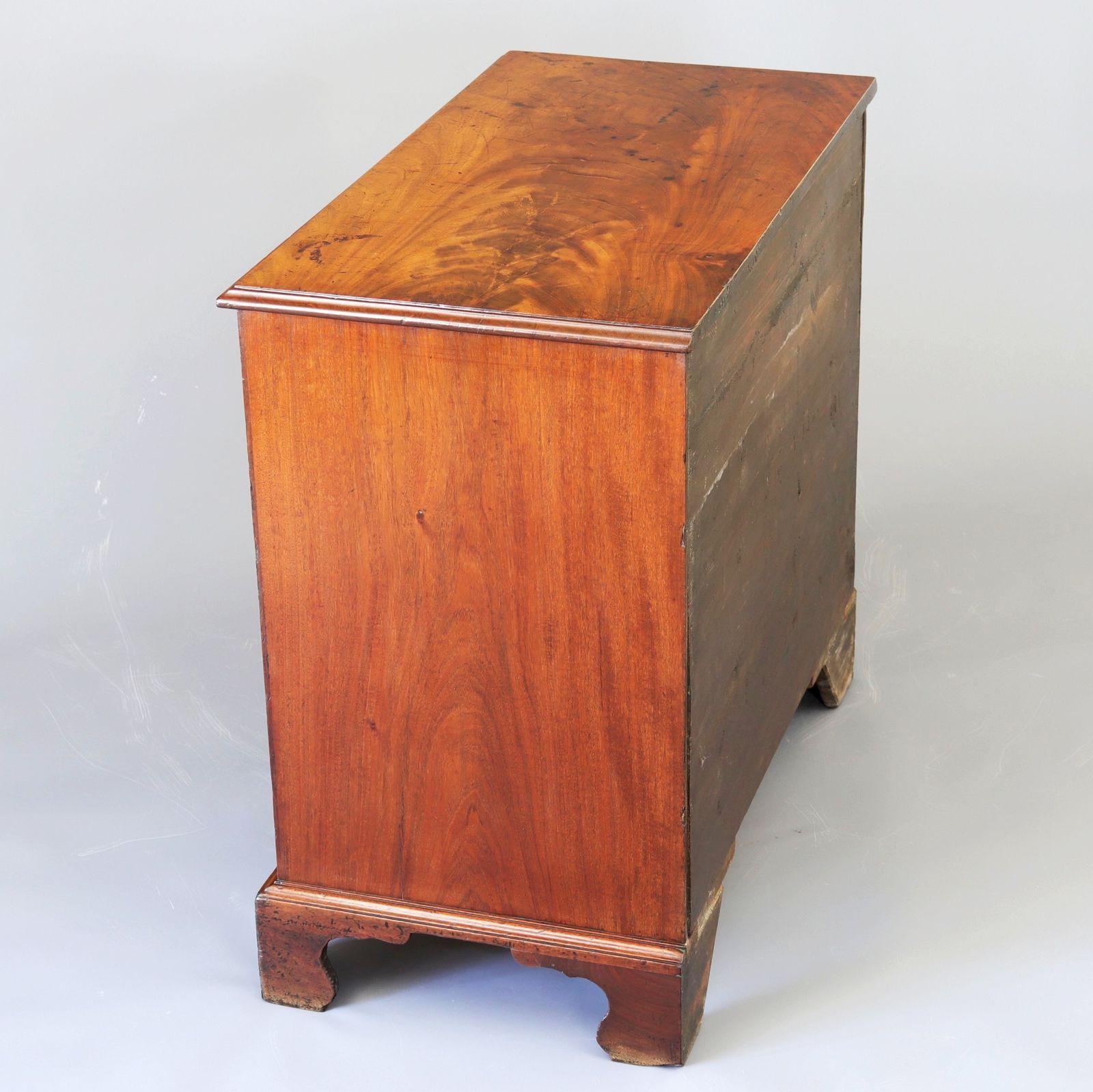 George II Curl Mahogany Small Chest Of Drawers C1740 photo vinterior