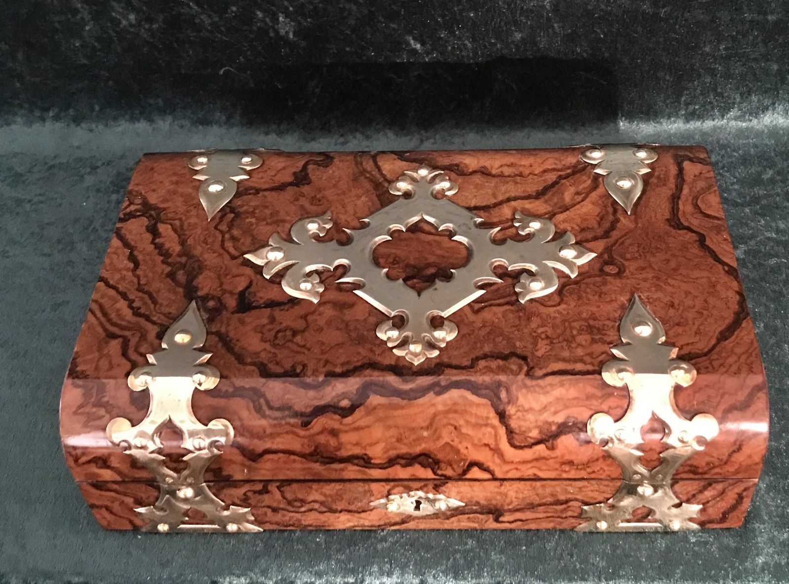 Superb Quality Walnut Games Box, Walnut Box, Circa 1875 photo buy
