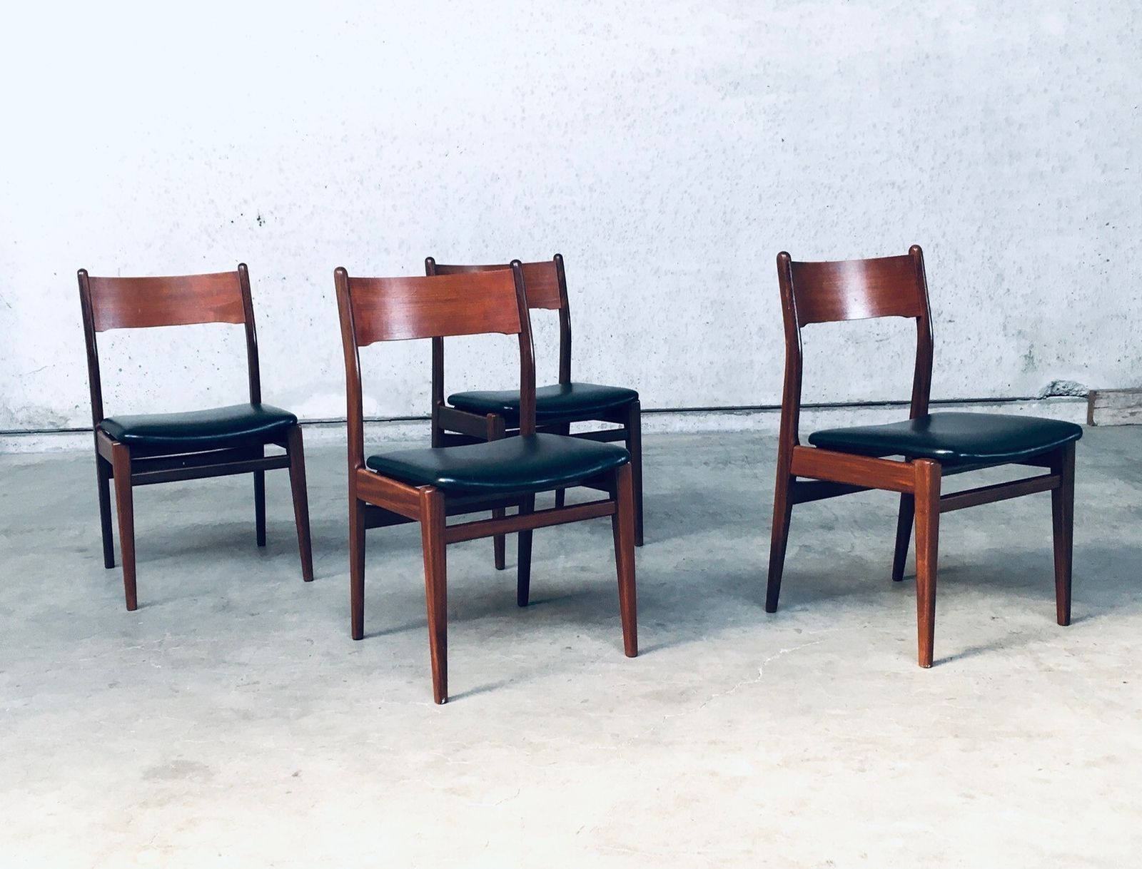 Midcentury Modern Scandinavian Design Teak Dining Chair Set photo vintage